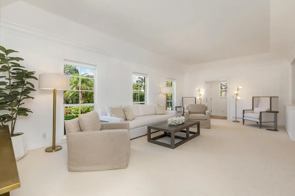 241 Via Linda Palm Beach FL 33480