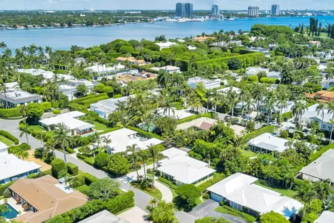 241 Via Linda Palm Beach FL 33480