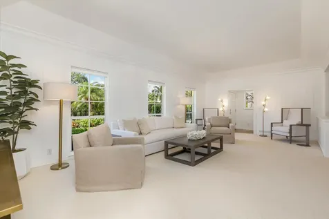 241 Via Linda Palm Beach FL 33480