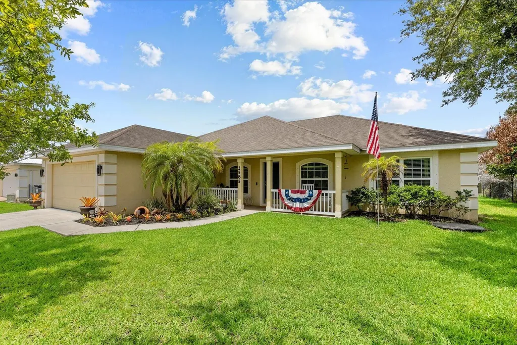2585 SW National Circle Port St Lucie FL 34953