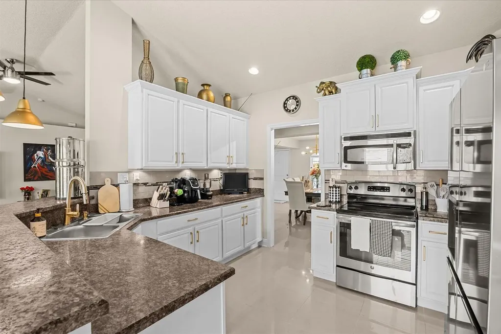 2585 SW National Circle Port St Lucie FL 34953