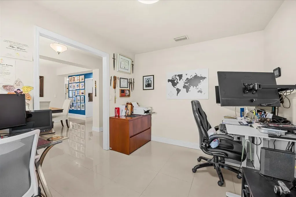 2585 SW National Circle Port St Lucie FL 34953