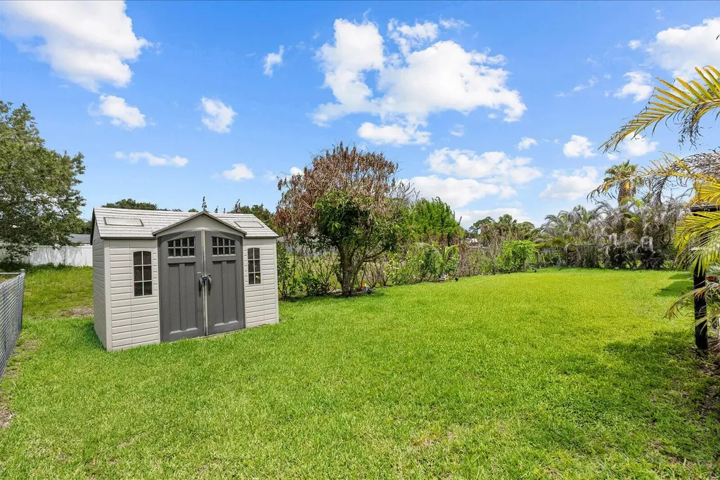 2585 SW National Circle Port St Lucie FL 34953