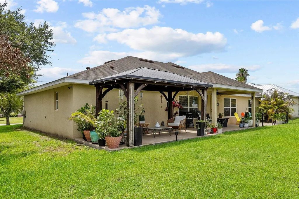 2585 SW National Circle Port St Lucie FL 34953