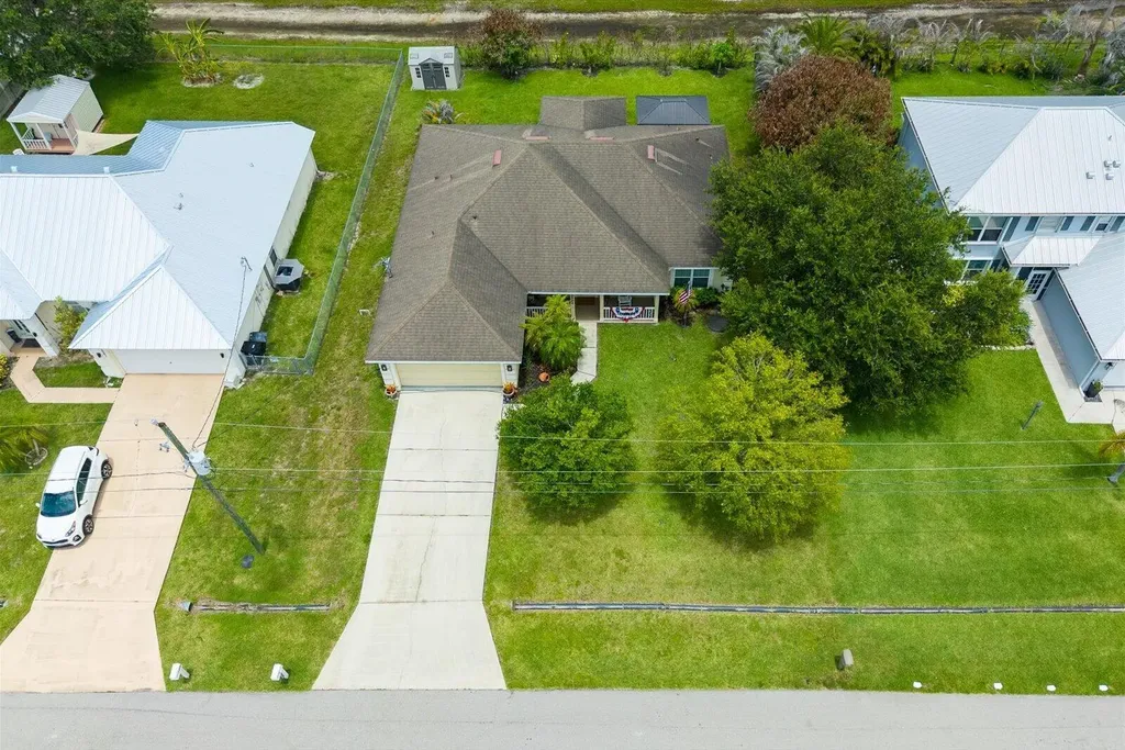 2585 SW National Circle Port St Lucie FL 34953