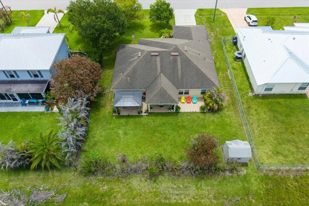 2585 SW National Circle Port St Lucie FL 34953