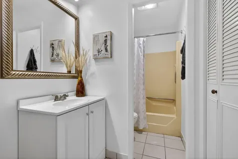 102 Lake Anne Drive West Palm Beach FL 33411