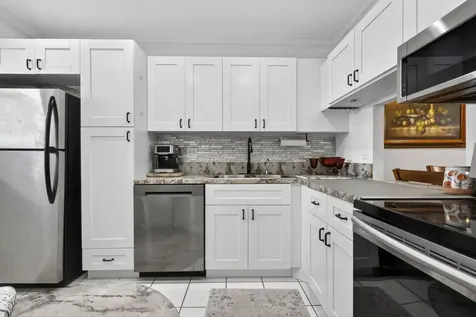 102 Lake Anne Drive West Palm Beach FL 33411