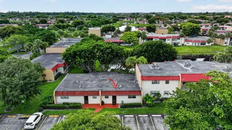 102 Lake Anne Drive West Palm Beach FL 33411