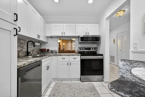102 Lake Anne Drive West Palm Beach FL 33411