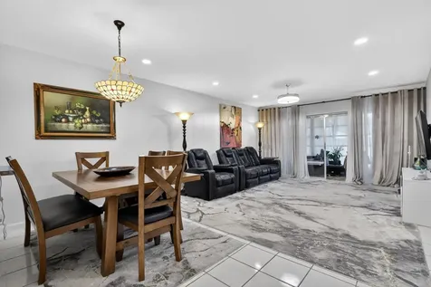 102 Lake Anne Drive West Palm Beach FL 33411