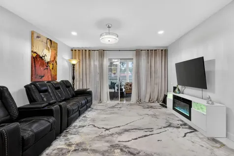 102 Lake Anne Drive West Palm Beach FL 33411