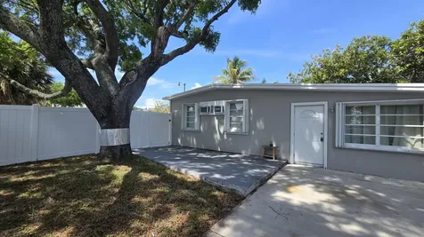 1933 NE 48th Street Pompano Beach FL 33064