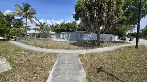 1933 NE 48th Street Pompano Beach FL 33064