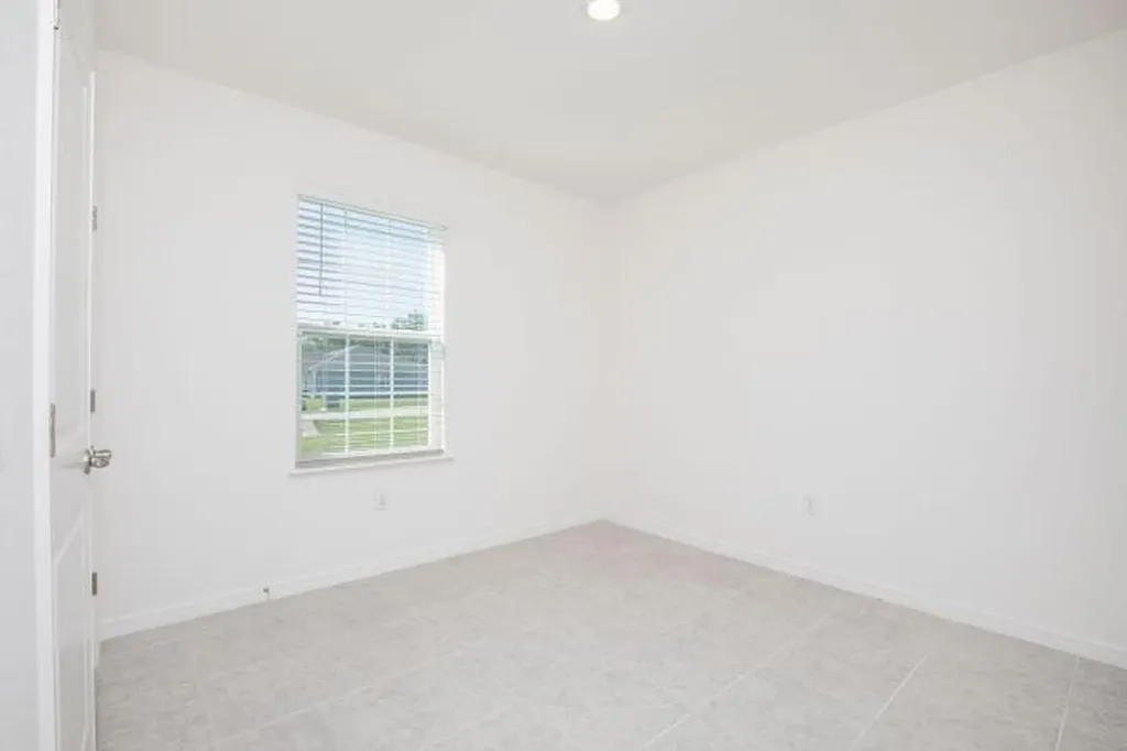 464 S Quick Circle Port St Lucie FL 34953