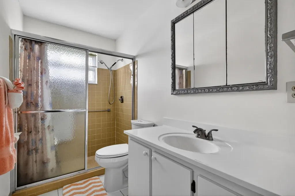 5800 W Fernley Drive Drive W Greenacres FL 33415