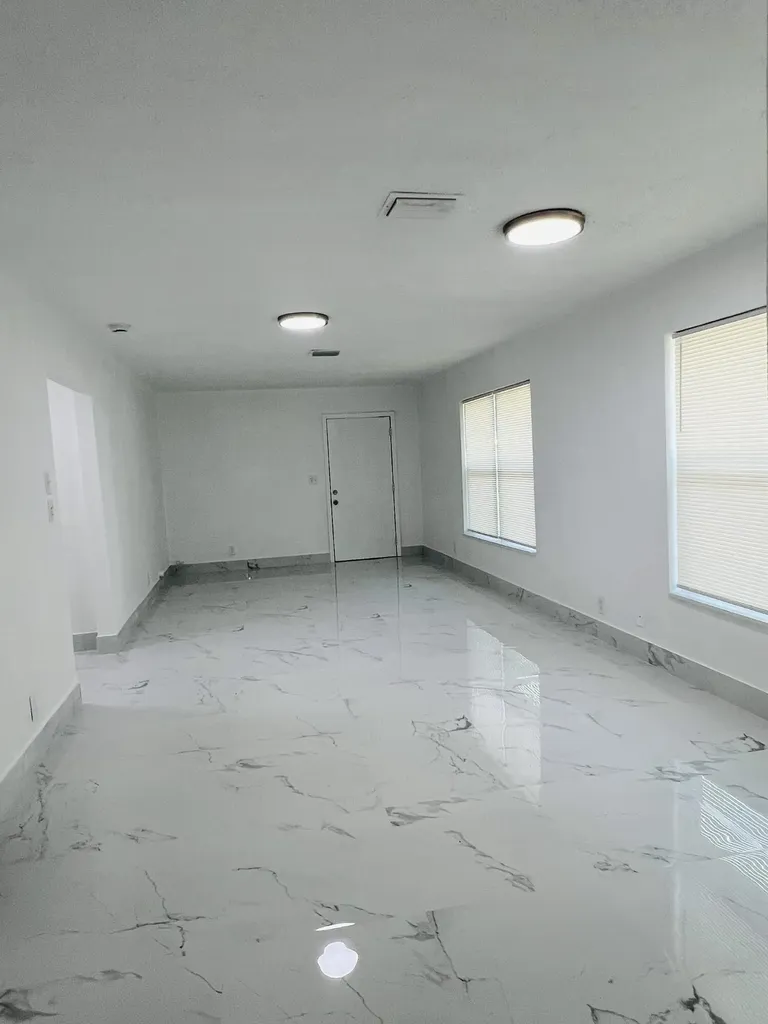 525 NW 22nd Avenue Fort Lauderdale FL 33311