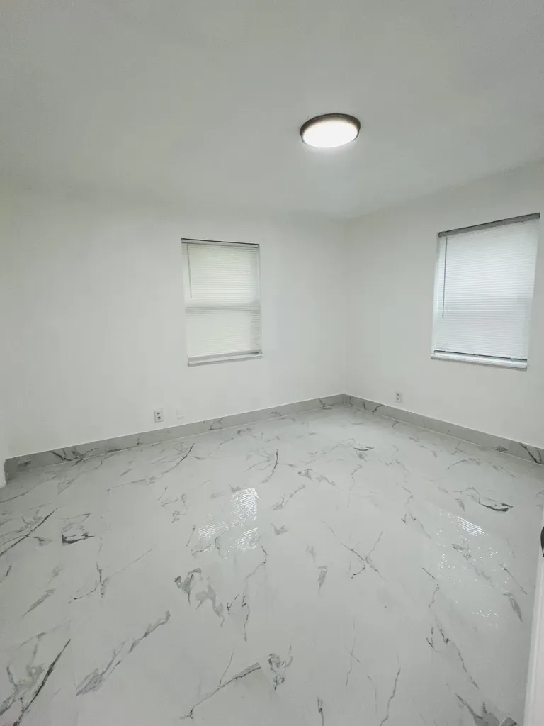 525 NW 22nd Avenue Fort Lauderdale FL 33311