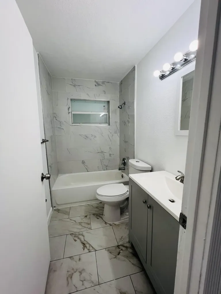 525 NW 22nd Avenue Fort Lauderdale FL 33311
