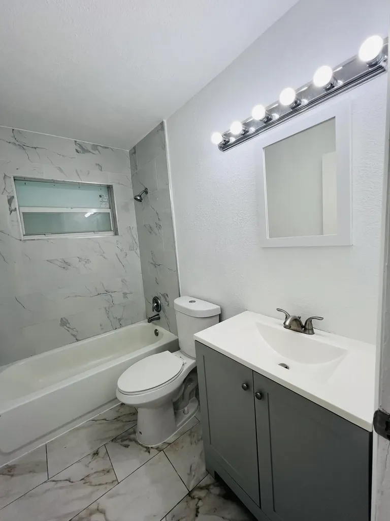 525 NW 22nd Avenue Fort Lauderdale FL 33311