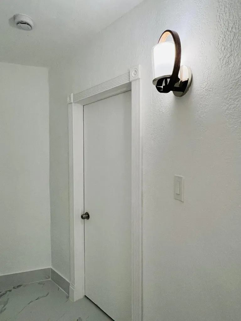 525 NW 22nd Avenue Fort Lauderdale FL 33311