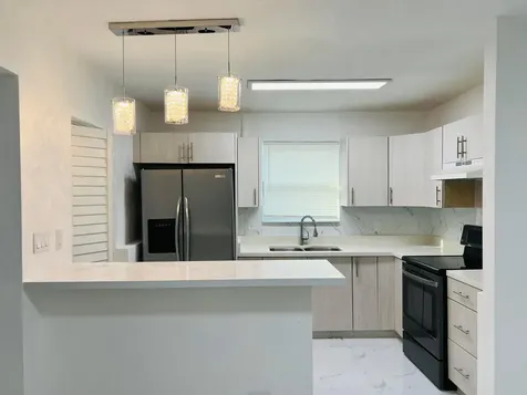 525 NW 22nd Avenue Fort Lauderdale FL 33311