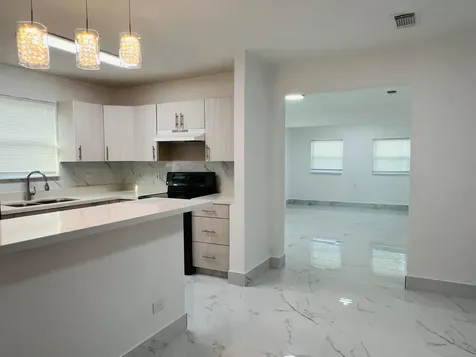 525 NW 22nd Avenue Fort Lauderdale FL 33311