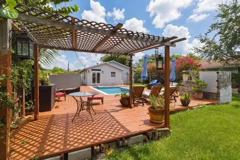 224 NW 9th Street Pompano Beach FL 33060