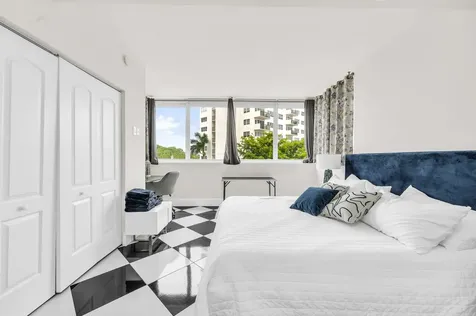 333 S Sunset Drive Fort Lauderdale FL 33301