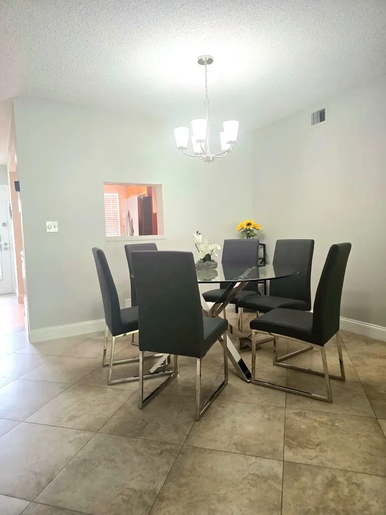 2402 Antigua Circle Coconut Creek FL 33066