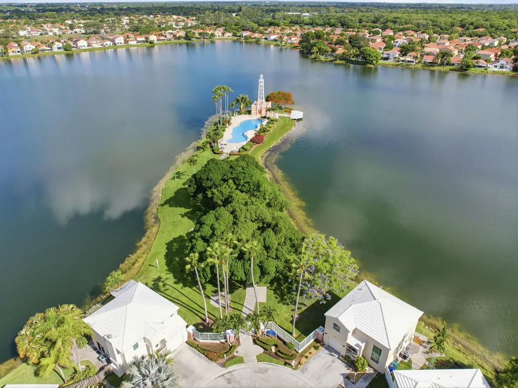 6582 Bayfront Drive Margate FL 33063