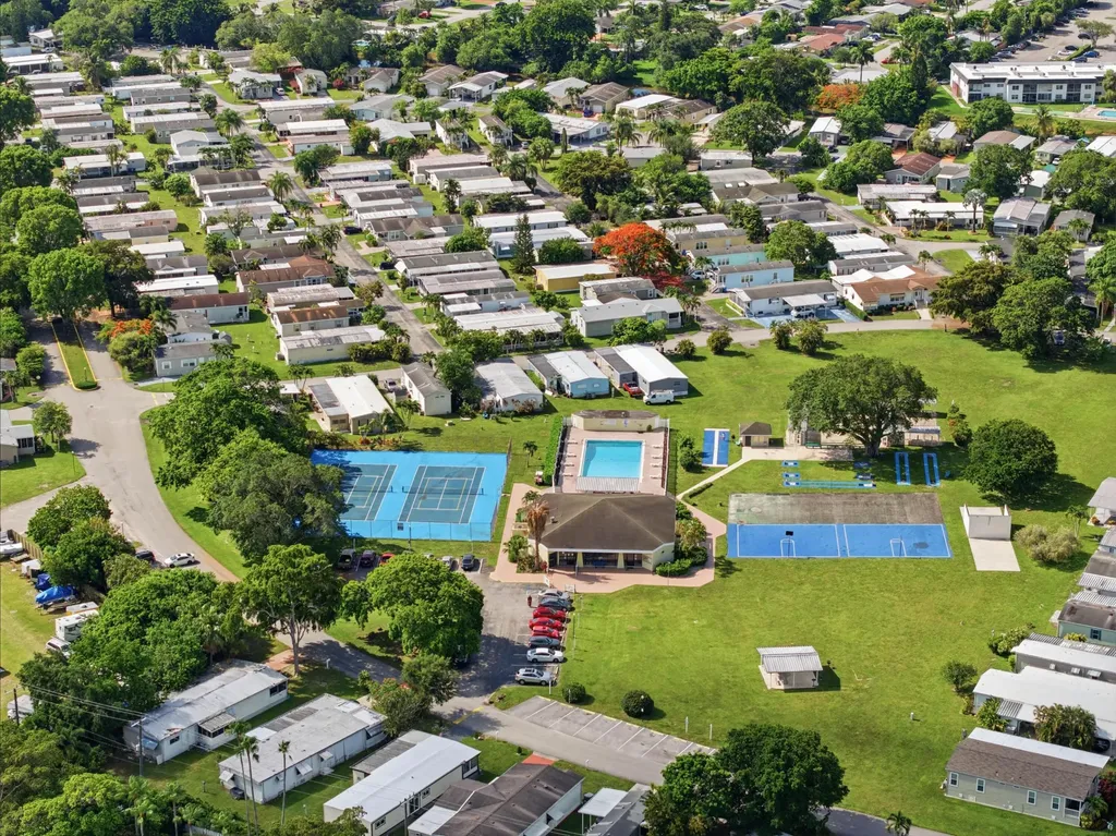 6582 Bayfront Drive Margate FL 33063