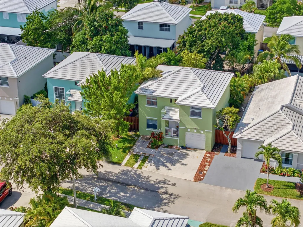 6582 Bayfront Drive Margate FL 33063