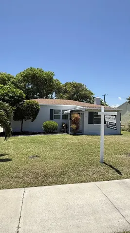 332 S Swinton Avenue S Delray Beach FL 33444