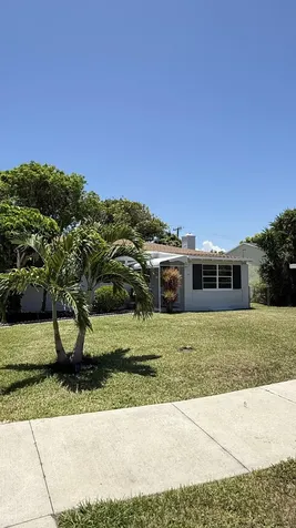 332 S Swinton Avenue S Delray Beach FL 33444