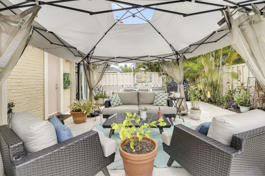 5469 Eagle Lake Drive Palm Beach Gardens FL 33418