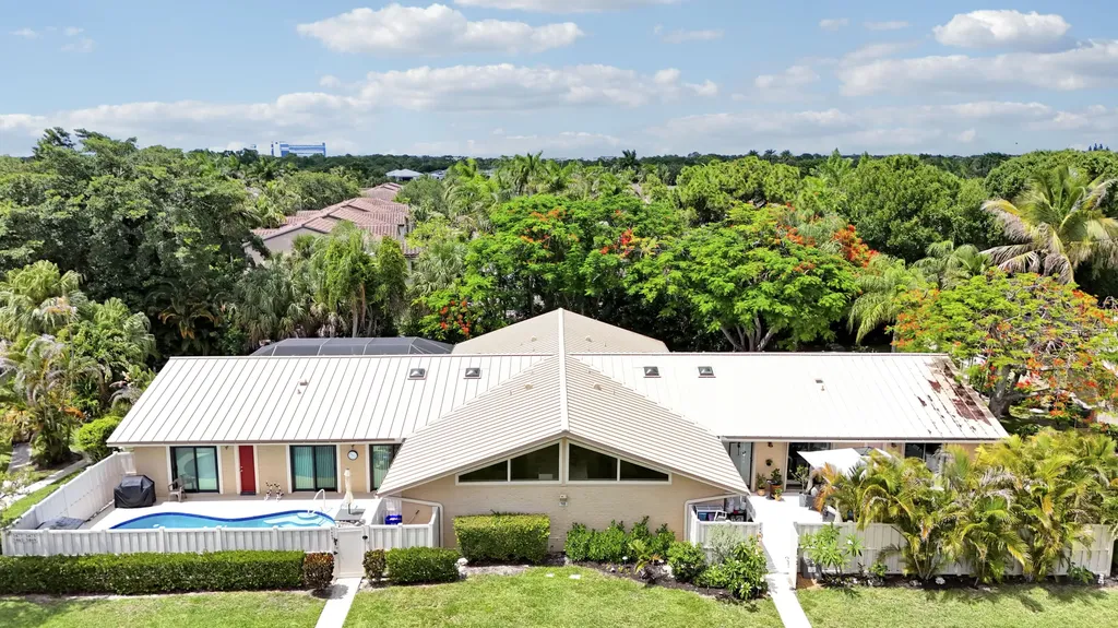 5469 Eagle Lake Drive Palm Beach Gardens FL 33418
