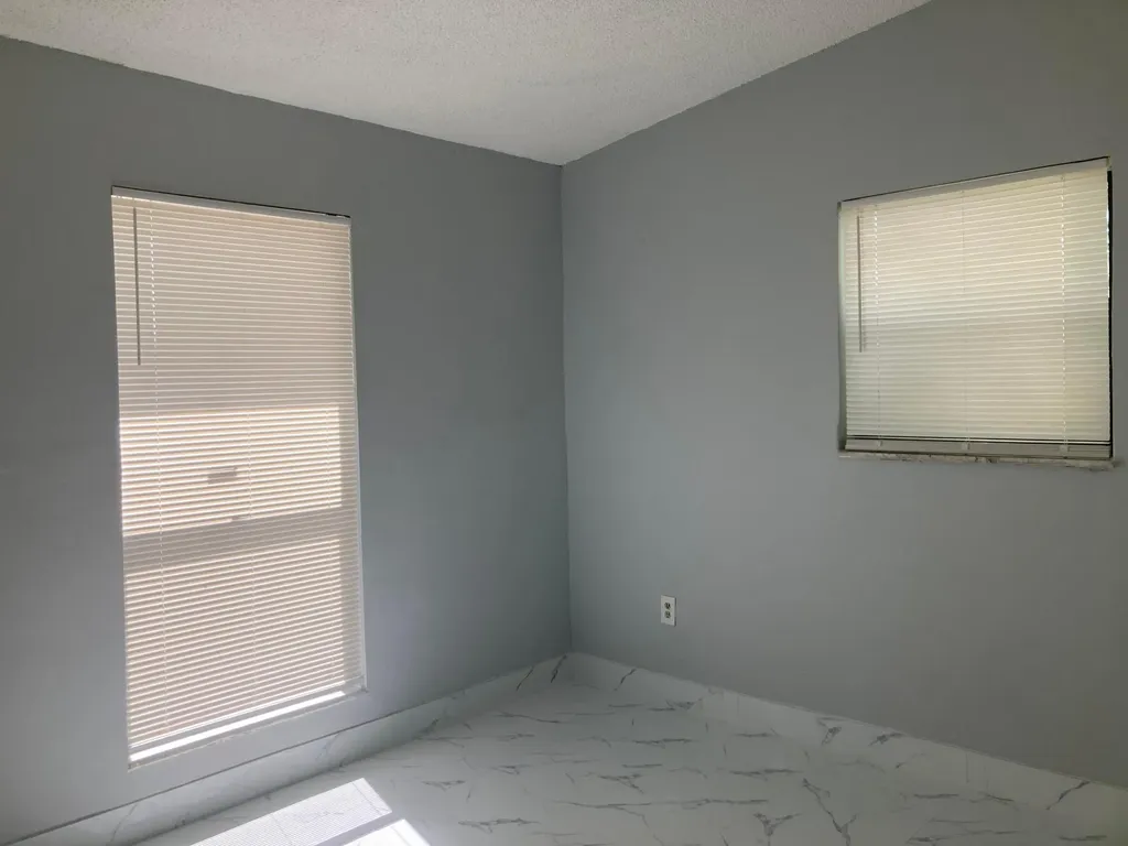 3630 SW 46th Avenue West Park FL 33023