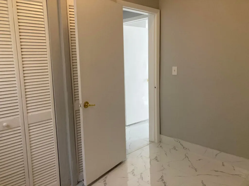 3630 SW 46th Avenue West Park FL 33023
