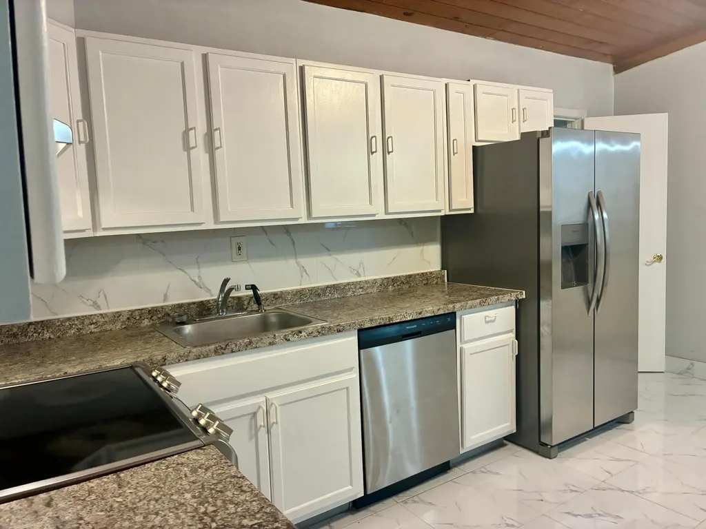 3630 SW 46th Avenue West Park FL 33023