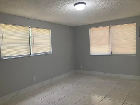 3630 SW 46th Avenue West Park FL 33023