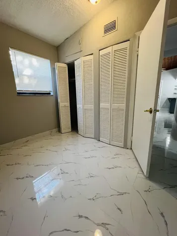 3630 SW 46th Avenue West Park FL 33023