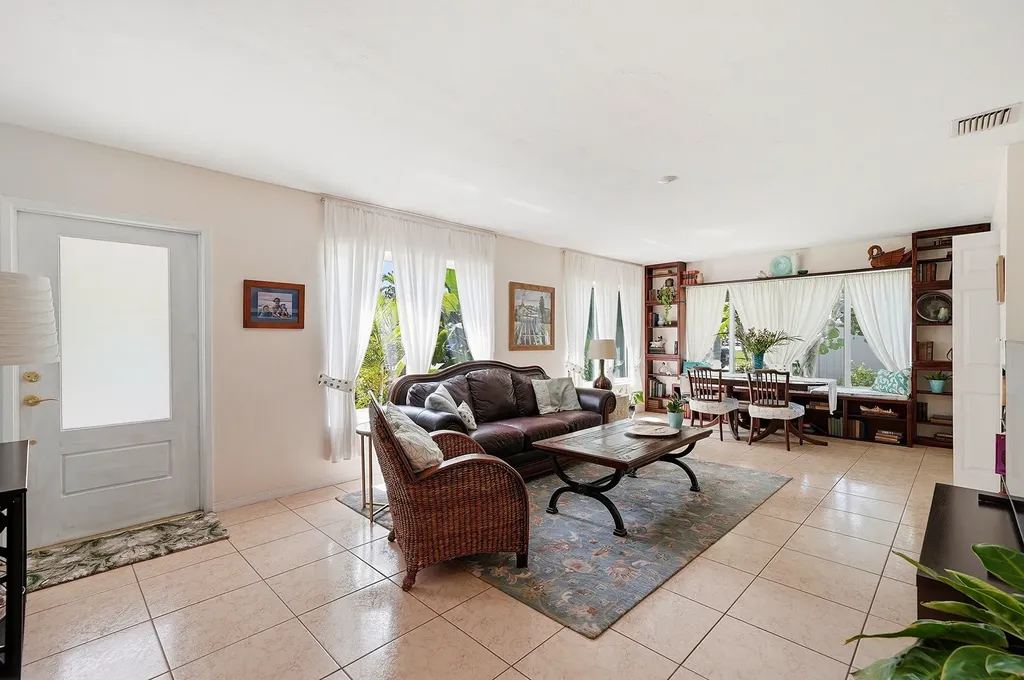 2417 NW 7th Avenue Wilton Manors FL 33311