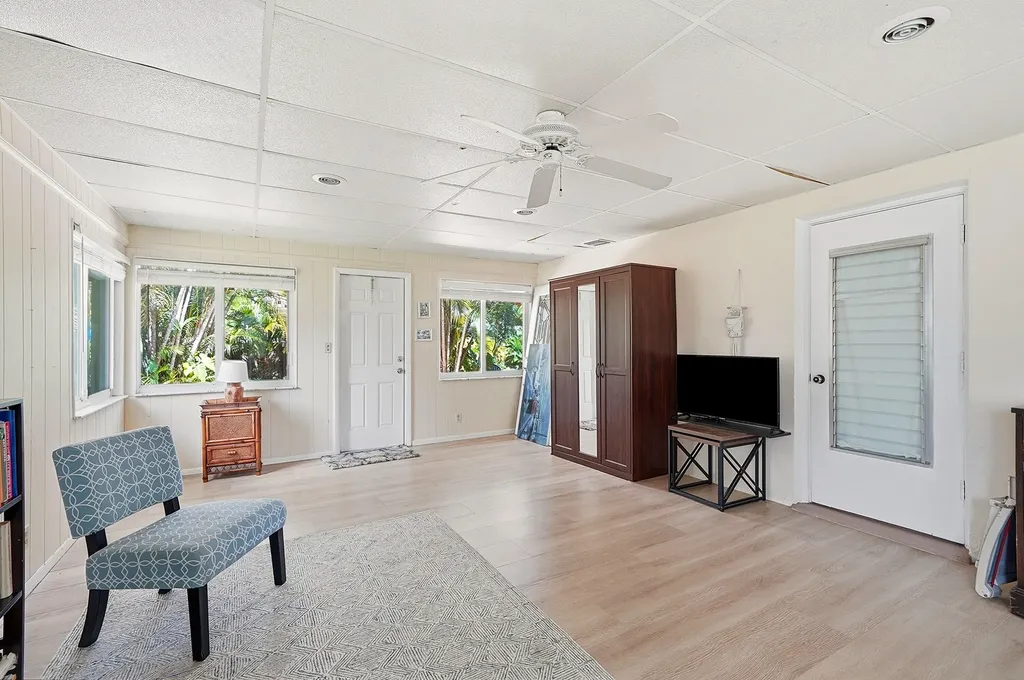2417 NW 7th Avenue Wilton Manors FL 33311
