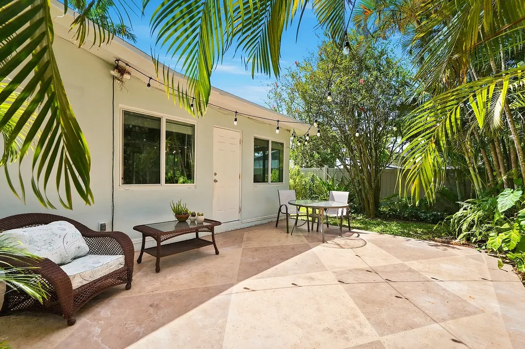 2417 NW 7th Avenue Wilton Manors FL 33311