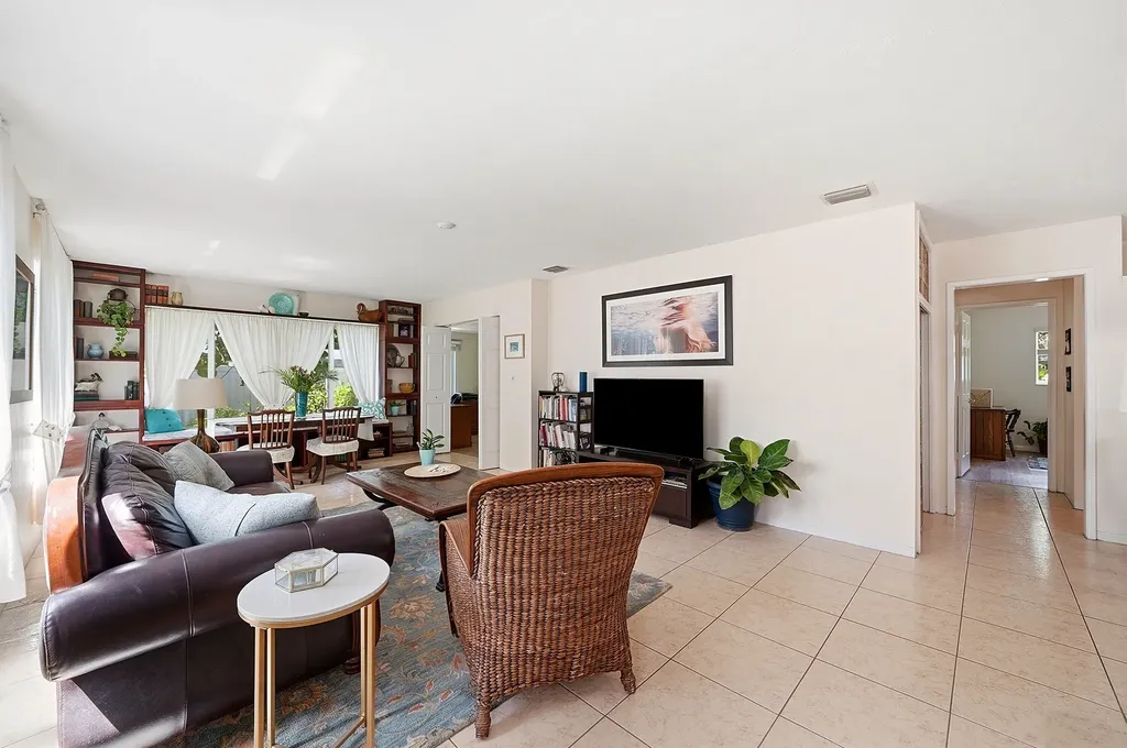 2417 NW 7th Avenue Wilton Manors FL 33311