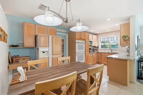 2417 NW 7th Avenue Wilton Manors FL 33311