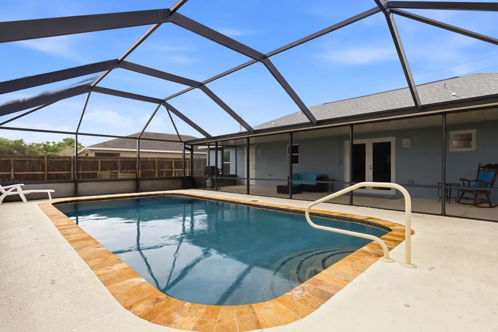 105 SW Glenwood Drive Port St Lucie FL 34984