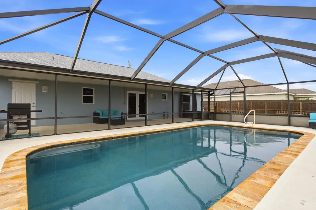 105 SW Glenwood Drive Port St Lucie FL 34984