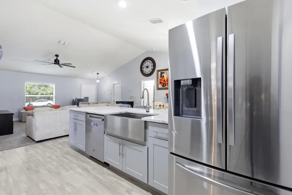 105 SW Glenwood Drive Port St Lucie FL 34984